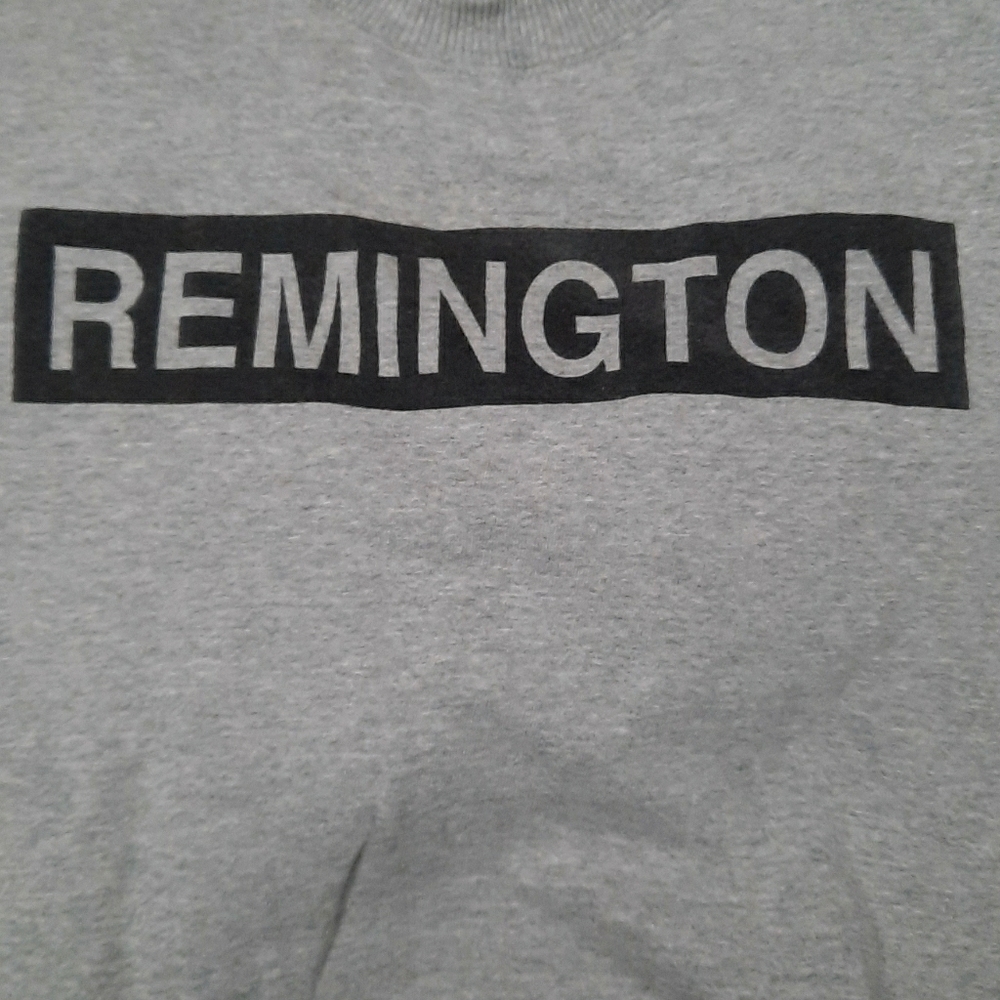 1990's Vintage Remington Gun Company Crewneck Sweatshirt - Picture 4 of 6